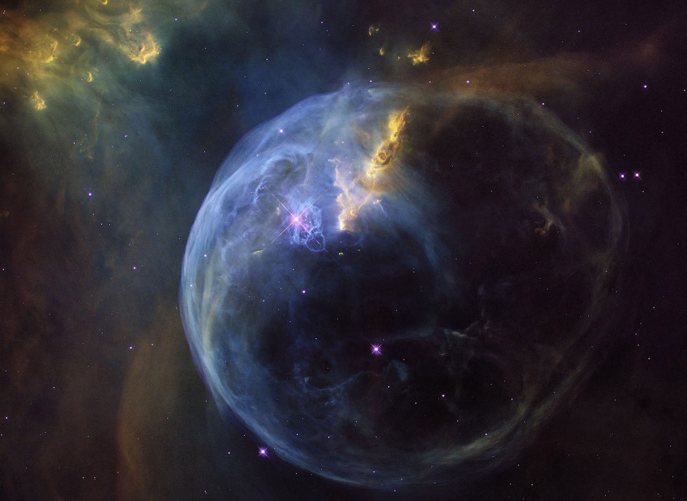 Туманность Пузырь NGC 7635